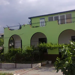 Ana Novi V. - Studio Apartment
