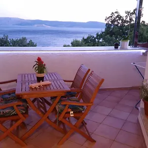 Sea Side 4* Apartment